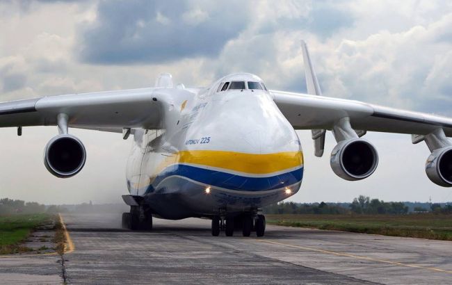 В Украине стали продавать игрушечные "Джавелины" и "Мрии": как они выглядят