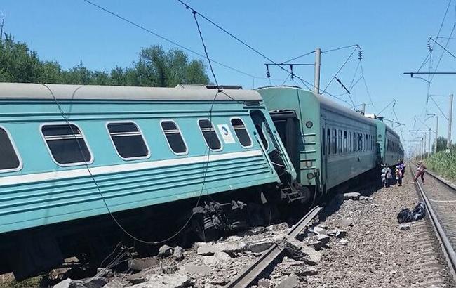 У Казахстані зійшов з рейок пасажирський потяг, є постраждалі