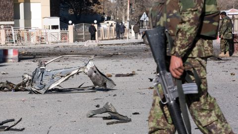 Таліби заявили, що захопили частину аеропорту в Кабулі