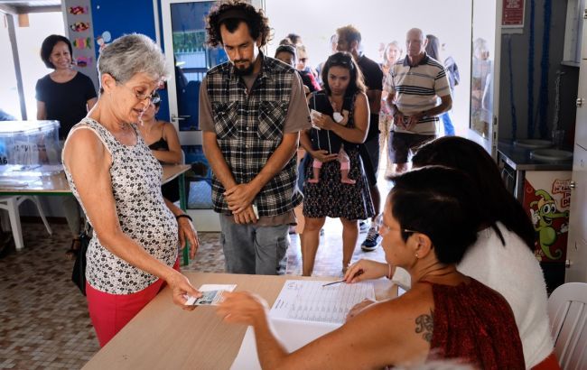 Макрон прокомментировал результаты референдума в Каледонии