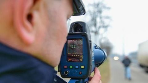 В Париже планируют штрафовать слишком шумные авто