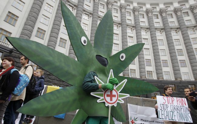 Легалайз в Україні. Навіщо узаконювати медичний канабіс і чи загрожує це створенням "чорного" ринку