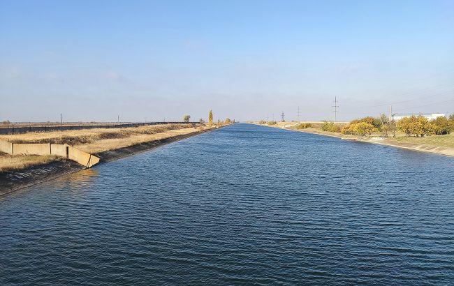 Окупанти затопили головну насосну станцію Каховського магістрального каналу, - Хлань