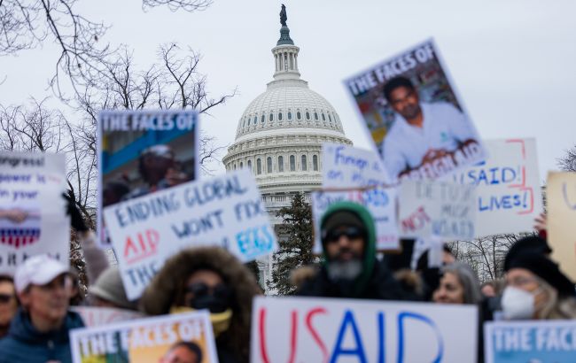 У США спалахнула нова хвиля протестів під гаслом "Без королів"