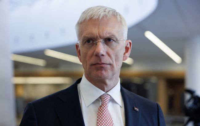 Глава МЗС Латвії йде у відставку