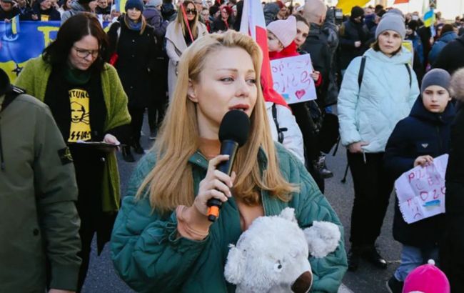 Тина Кароль в Варшаве рассказала, как ее родители бежали из Киева: "папа плакал"