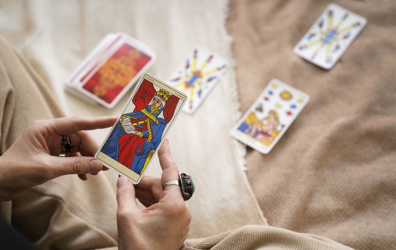 Таро-гороскоп на 17 січня: лише 4 знаки Зодіаку на порозі успіху