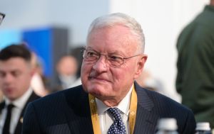 Келлог прибыл с визитом в Украину