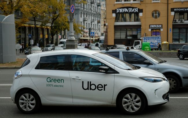 У Києві можуть дозволити роботу таксі в комендантську годину: що відомо