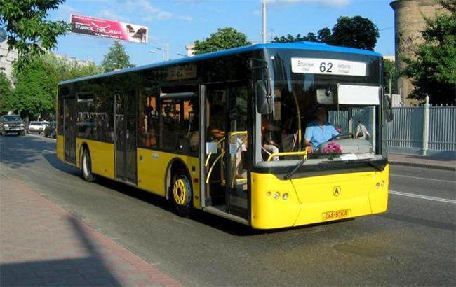 В Киеве частично ограничат движение транспорта