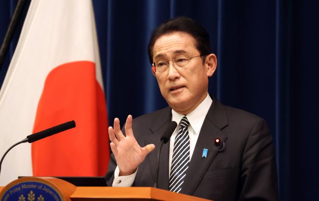 Премьер Японии встретился с Байденом и пообещал решительную поддержку Украины