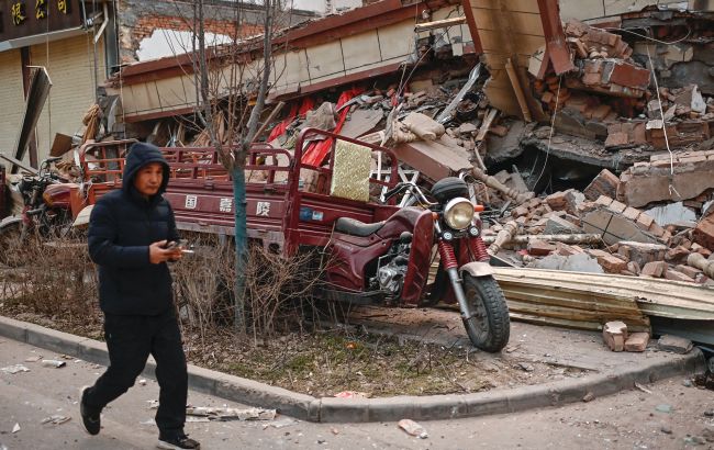 У Китаї різко зросла кількість постраждалих від землетрусу: що відомо про руйнування