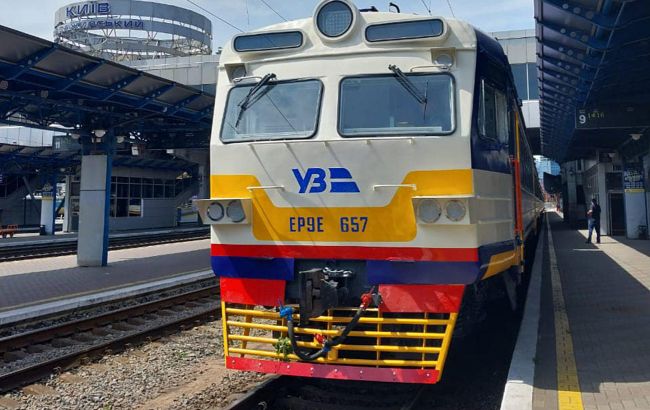 Кольцевая электричка в Киеве ввела важные изменения: что нужно знать пассажирам