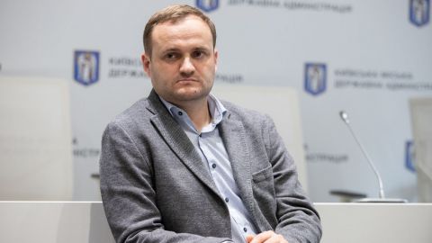 Після авіаудару під Васильковом знову загорілася нафтобаза