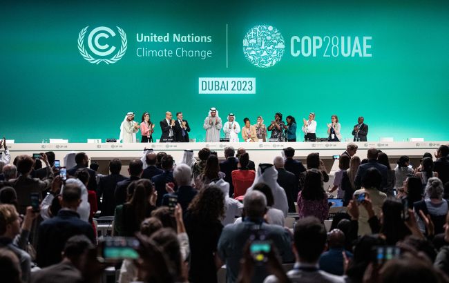 "Початок кінця ери викопного палива": на кліматичному саміті ООН прийняли важливе рішення