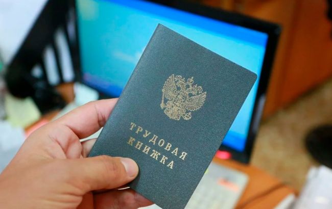 На в'їзді в Київ виявили монаха УПЦ МП з російською трудовою книжкою