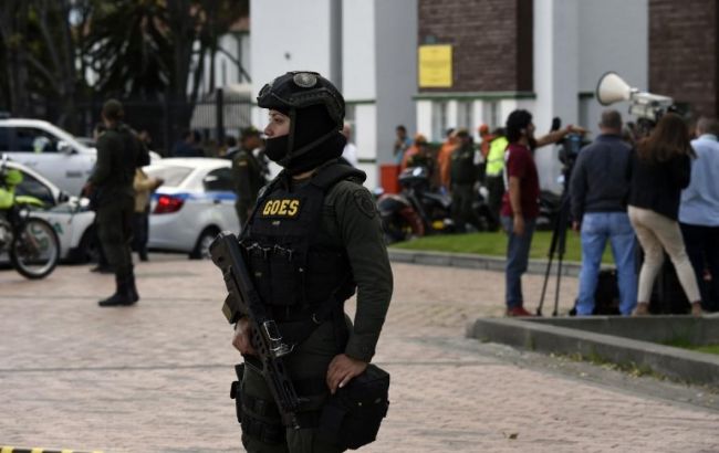 Неизвестные напали на полицейских на границе Колумбии и Венесуэлы