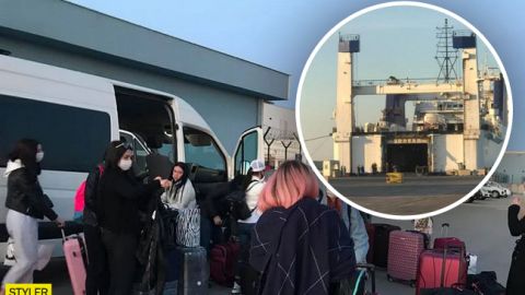 Отказываются от обсервации: эвакуированных украинцев из Турции не выпускают на берег