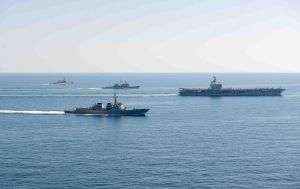 В Ірані погрожують припиняти спроби військових суден пройти через Ормузьку протоку