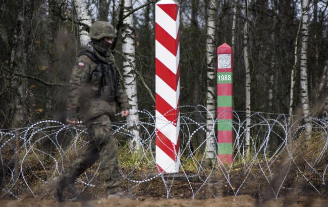 Залишилось 150 метрів. Польща майже добудувала електронний бар'єр на кордоні з Білоруссю