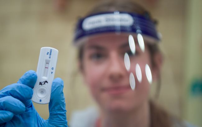 У Києві різко зросла кількість госпіталізованих з COVID-19: в чому причина