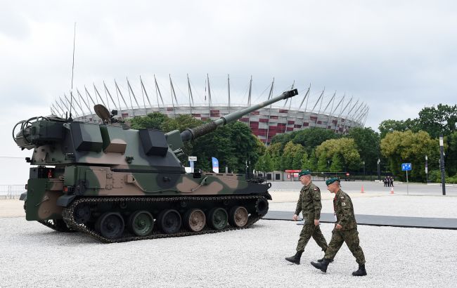 Україна отримає ще три ескадрони польських САУ