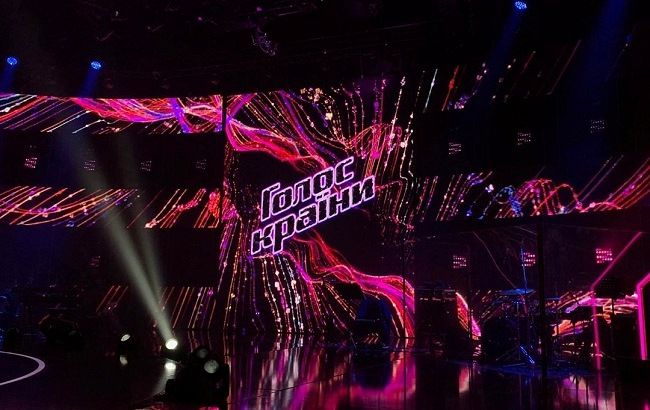 Блогер из села, канадец с украинскими корнями и тракторист пришли на слепые прослушивания шоу Голос країни 10