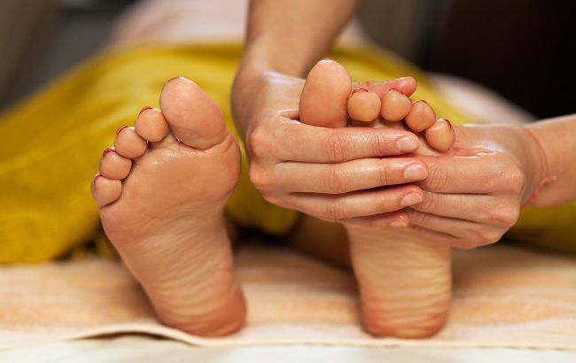 Як не "підчепити" грибок і чому його не можна ігнорувати: поради лікарів