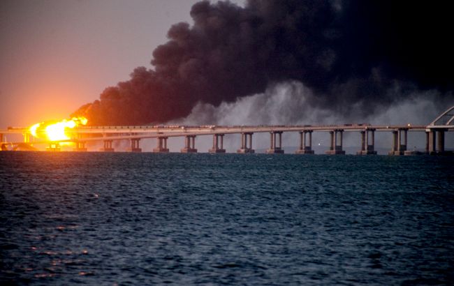 Россия обвинила "украинские спецслужбы" во взрыве на Крымском мосту