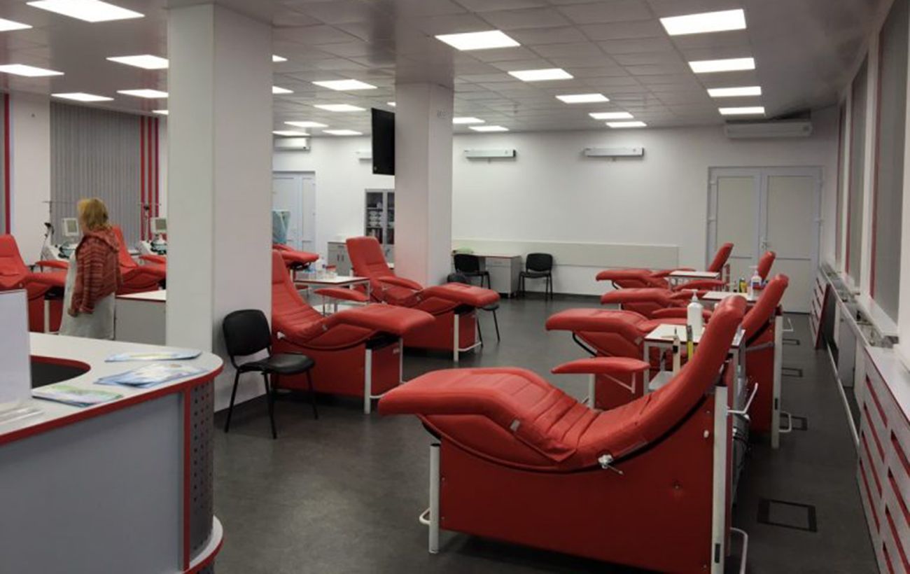 Киевский центр крови не принимает доноров до 9 марта. Новости :section ...