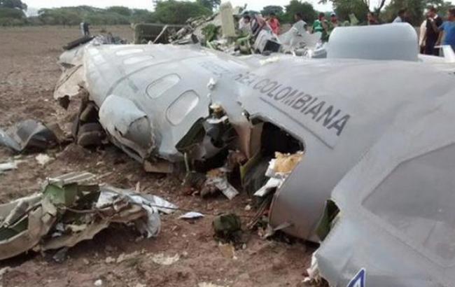 У Колумбії розбився літак з військовими