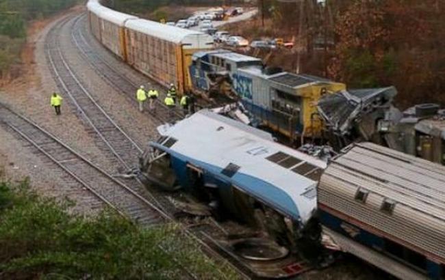 Зіткнення потягів у США: кількість постраждалих зросла до 116