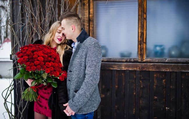 Таким вчинкам вірити не варто! Що жінки помилково приймають за серйозні наміри