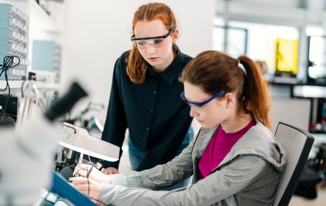 В Україні у п&rsquo;ять разів збільшили гранти для молодих учених: хто і скільки отримає