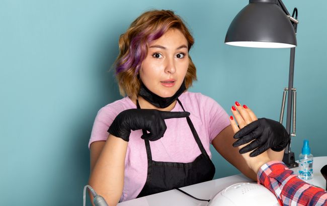 Ніколи не робіть цього перед походом на манікюр: майстер назвала прикру помилку