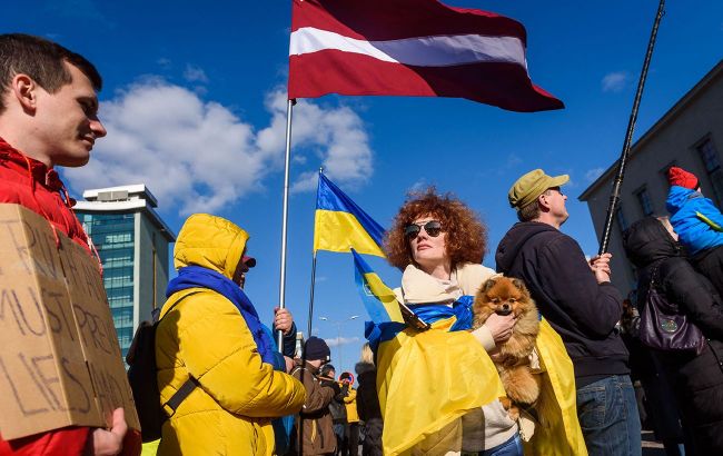 Латвия выделила для украинских беженцев еще более 10 млн евро