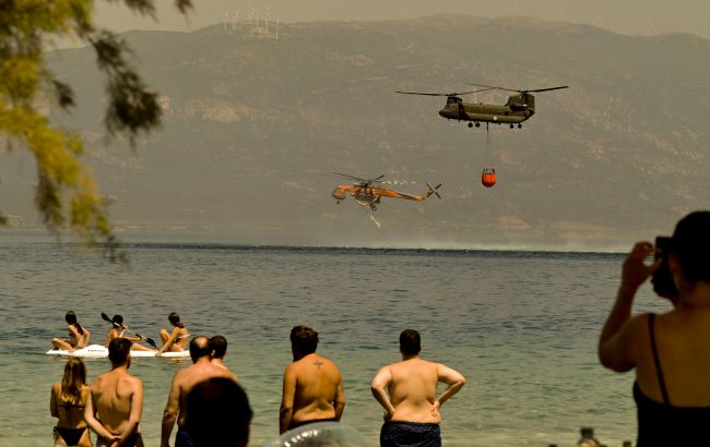 В Греции из-за масштабных пожаров эвакуировали жителей острова Эвбея