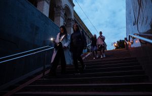 Готуйте павербанки: кому та коли вимикатимуть електрику 24 березня