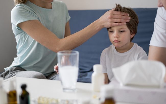 Врач рассказал, как нельзя использовать капли для носа детям