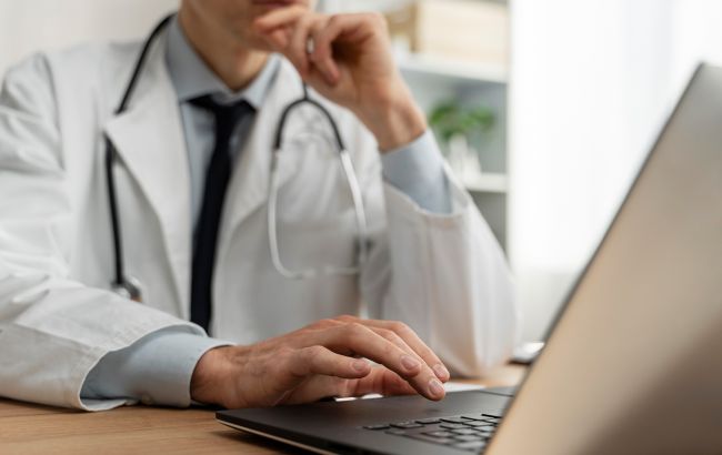 Лікар назвав причини делікатної проблеми, про яку багато пацієнтів мовчать