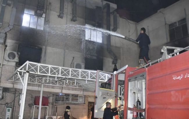 Пожежа в COVID-лікарні в Іраку: голову МОЗу відсторонили, владі дали добу на розслідування