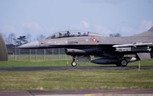 Винищувачі F-16 для України: роспропаганда вигадала "відкликання" літаків Данією