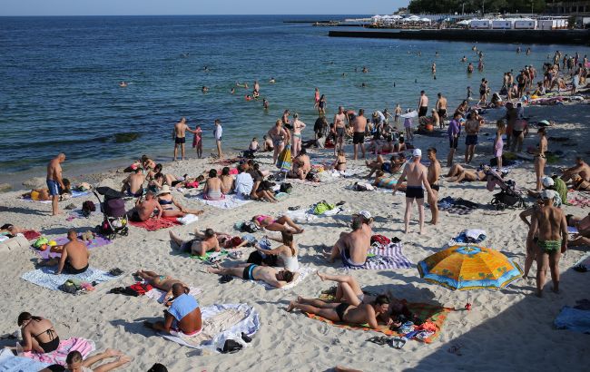 Пляжі Одеси відкриті: де можна купатися цього літа - перелік усіх зон