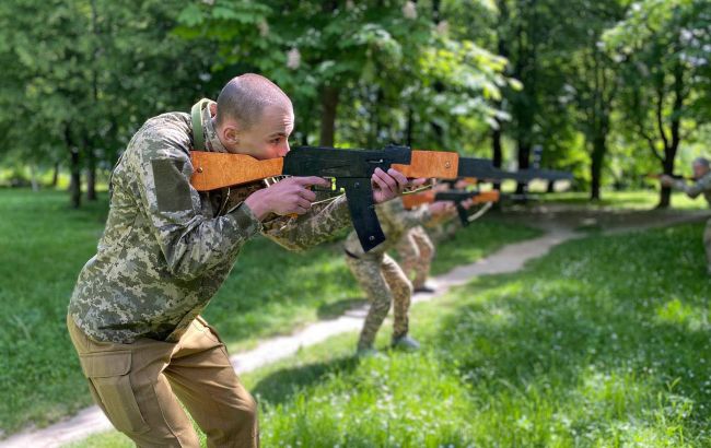 Полигоны, дроны и такмед: МОН вводит обязательный курс нацсопротивления для студентов