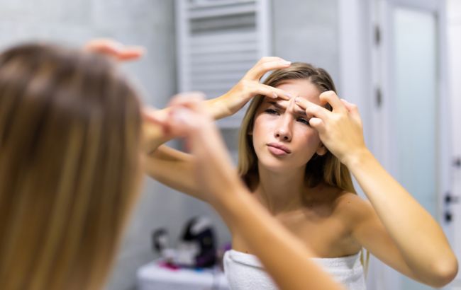 Названо 5 помилок у догляді за шкірою, через які можуть виникати зморшки