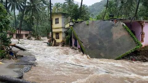 В Индии ввели режим ЧП из-за ливней