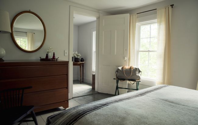 8 нейтральных цветов для спальни, которые успокоят глаза