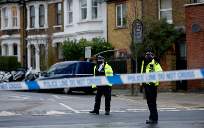 У Лондоні у ворота резиденції прем'єра Британії в'їхав автомобіль: водія затримали