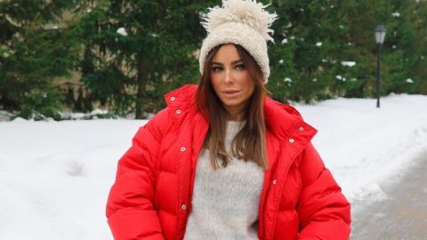 Подарунок від колишнього: "вагітна" Лорак шокувала фанатів дивним фото