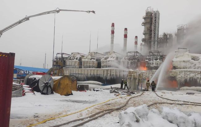 РФ включить вільні потужності НПЗ після ударів дронів, - Bloomberg